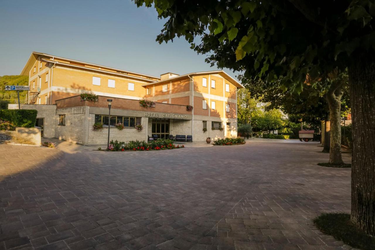 Catignano Hotel Gubbio Eksteriør billede
